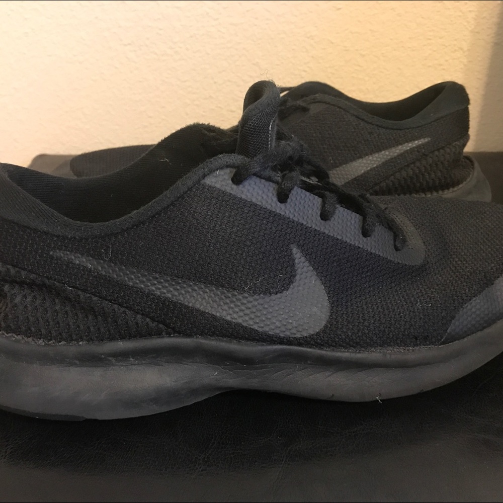 Nike Flex Revolution